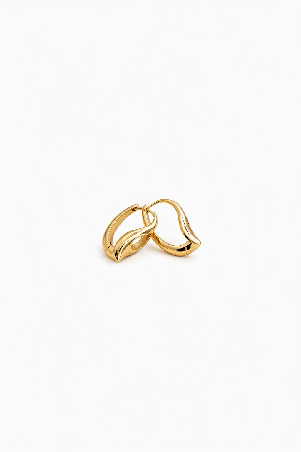 Minimalist Gold Earrings | Water-Resistant 18K Gold | ALTRILA
