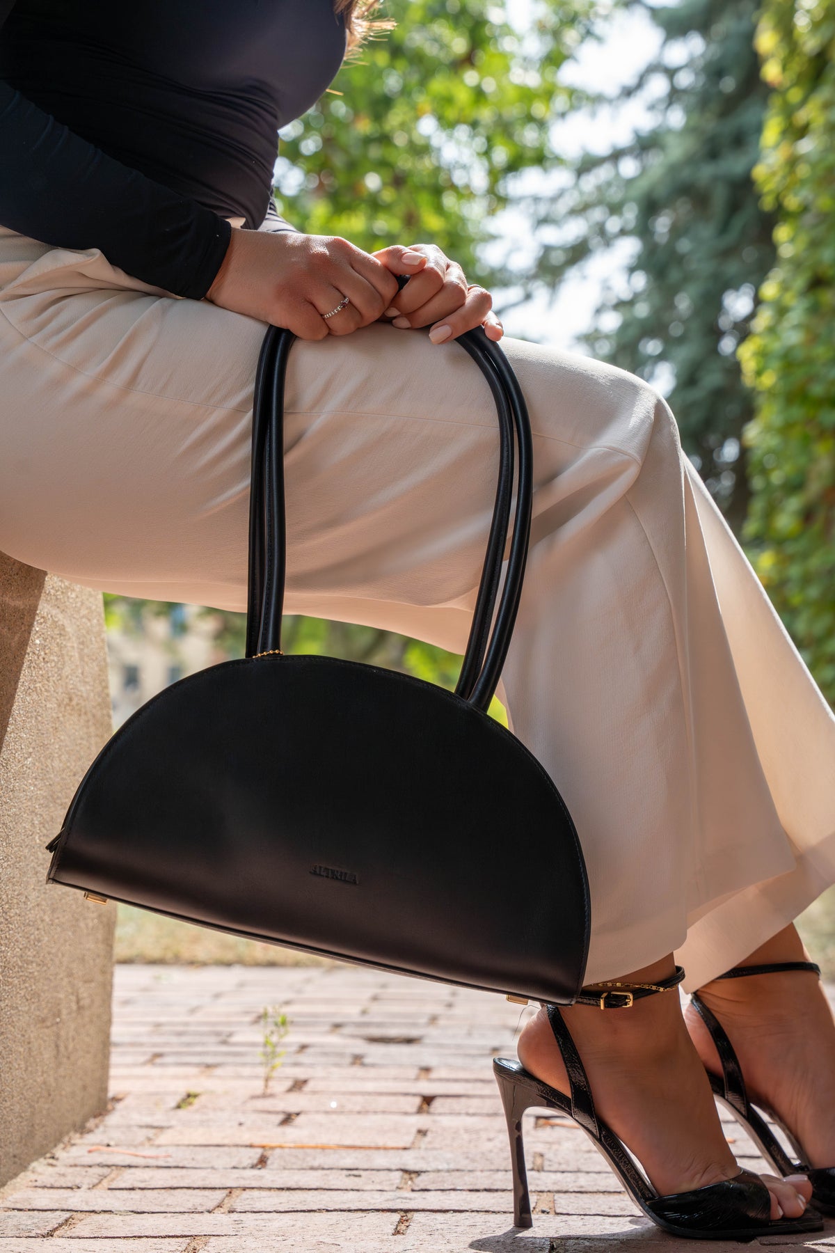 The Terra Black - Leather Shoulder Bag