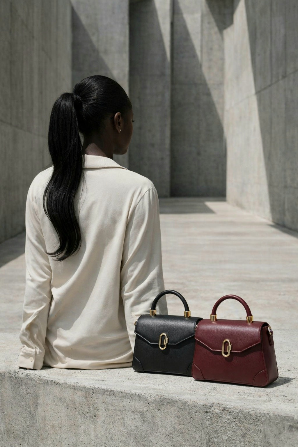 Microfiber Vegan Leather vs. Genuine Leather Bags: Which Is Better? | Altrila