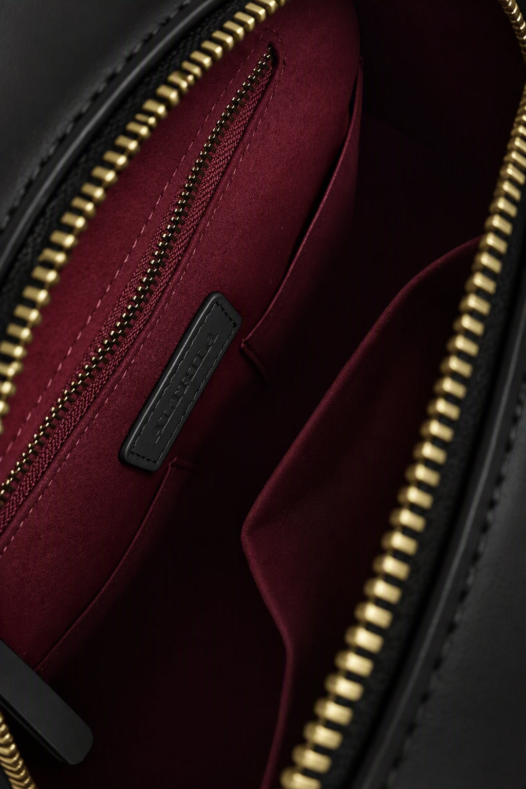 The Terra Black - Leather Shoulder Bag